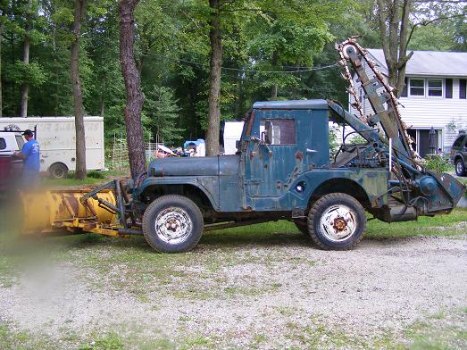 JEEPTRENCHER truck transport photo